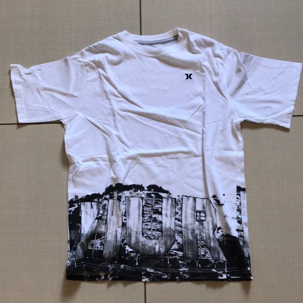 Hurley tshirt - Picture 1 of 6